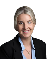 Portrett L.Karlsen uten bakgrunn 200x200px-1-1